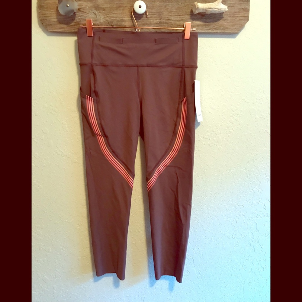 Lululemon Speed Limit crop 23”